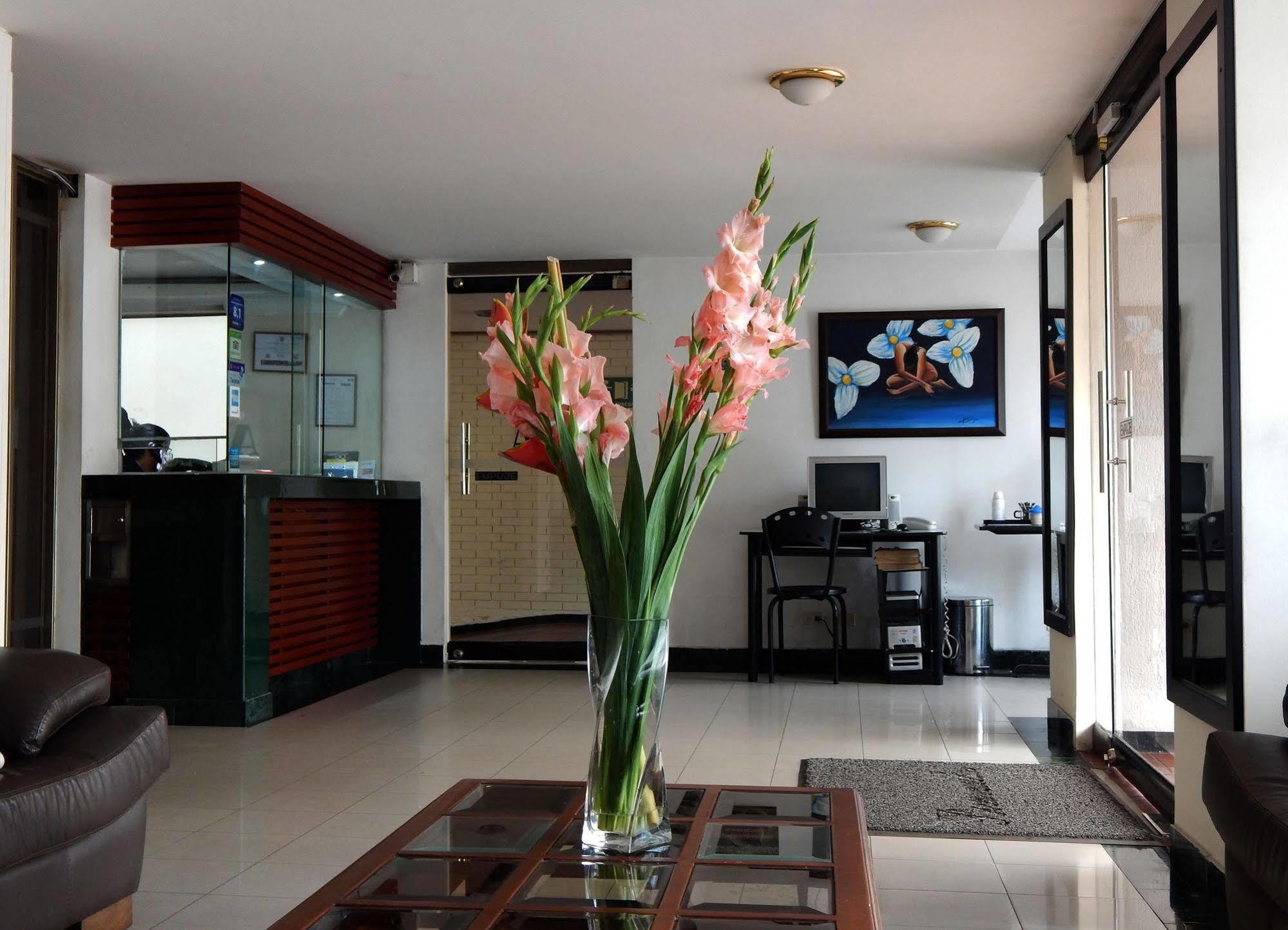 Apartamentos Galerias Bogotá Zewnętrze zdjęcie